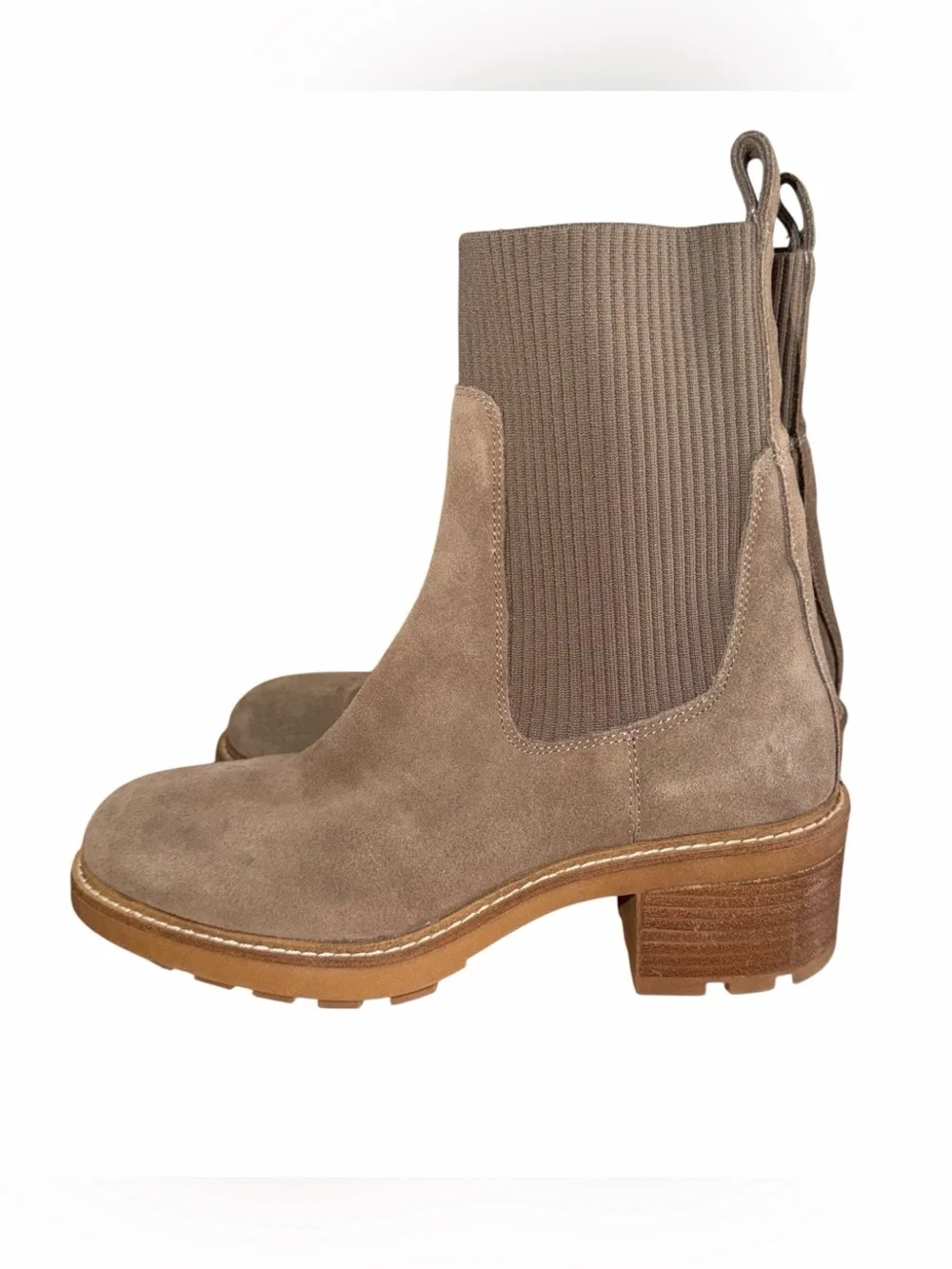 Steve Madden Kiley Chelsea Boots Taupe Suede Lug Sole Ankle Booties Women’s 8M